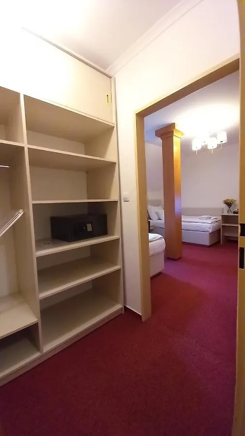 Hotel Hradec Špindlerŭv Mlýn 3*,