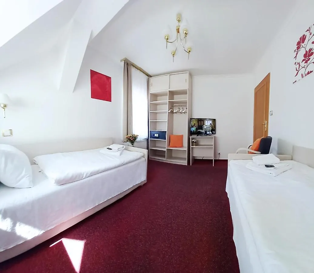 Hotel Hradec Špindlerŭv Mlýn 3*,